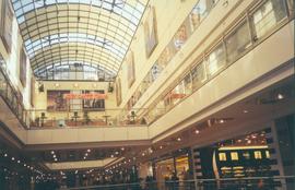 Galeria Dominikańska - wnętrze