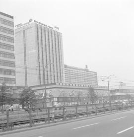 Ślizgowiec i Galeria Sztuki Współczesnej BWA
